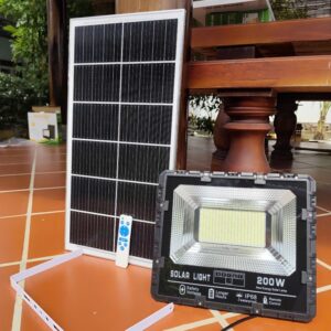 Đèn Pha Năng Lượng Mặt Trời 200W